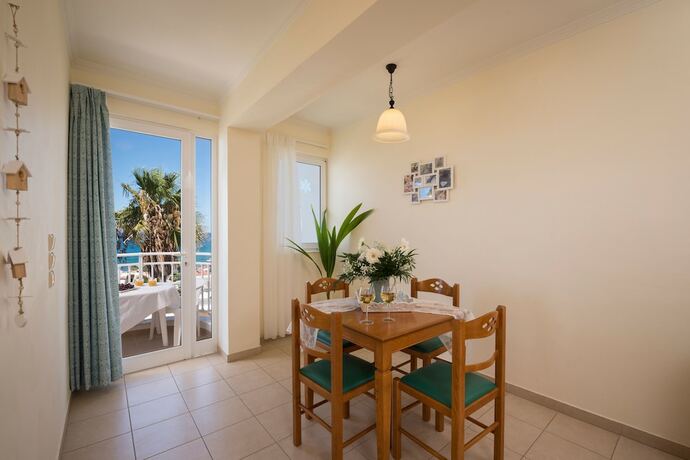 Imagen general del Hotel Hermes Sea View. Foto 2