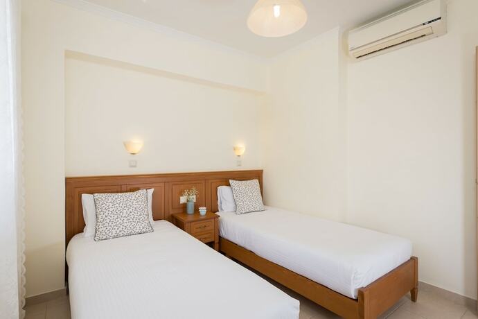 Imagen general del Hotel Hermes Sea View. Foto 3