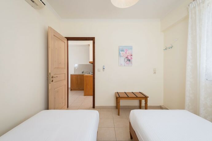 Imagen general del Hotel Hermes Sea View. Foto 5