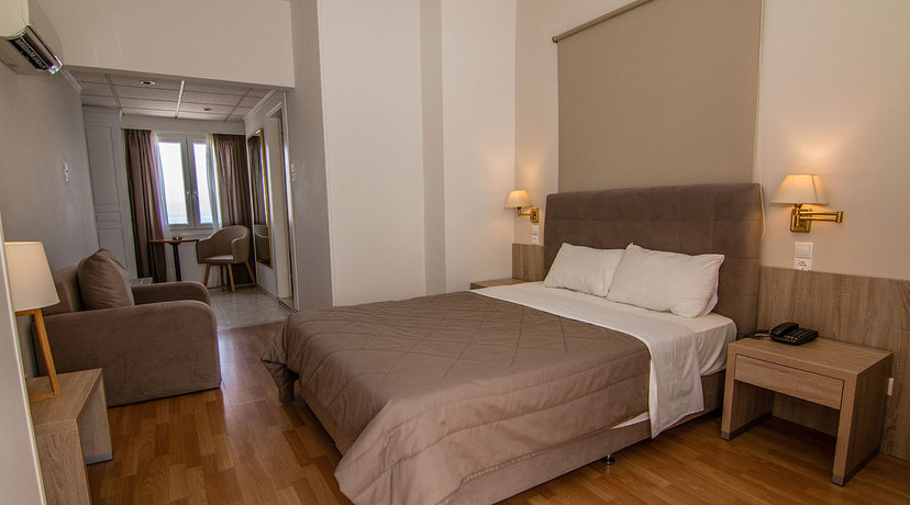 Imagen general del Hotel Hermes, Siros. Foto 6