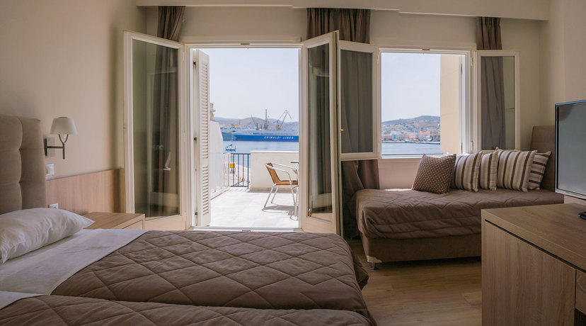 Imagen general del Hotel Hermes, Siros. Foto 10