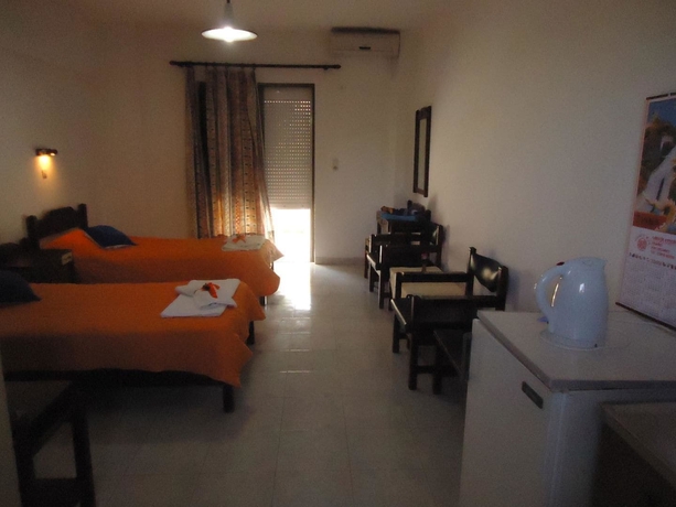 Imagen de la habitación del Hotel Hermes Studios. Foto 13