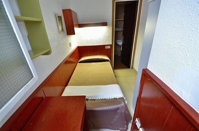 Imagen de la habitación del Hotel Hermes, Tossa de Mar. Foto 3