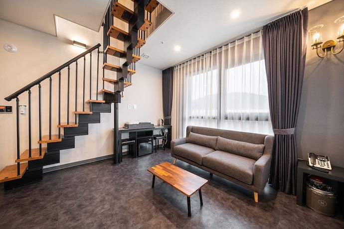 Imagen de la habitación del Hotel Hermes Yongin. Foto 13