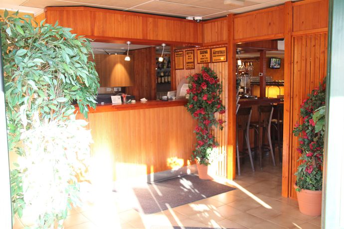 Imagen de los interiores del Hotel Hermica. Foto 16