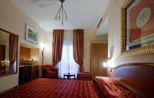 Imagen de la habitación del Hotel Hermitage Capua. Foto 9