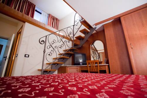 Imagen de la habitación del Hotel Hermitage Capua. Foto 11