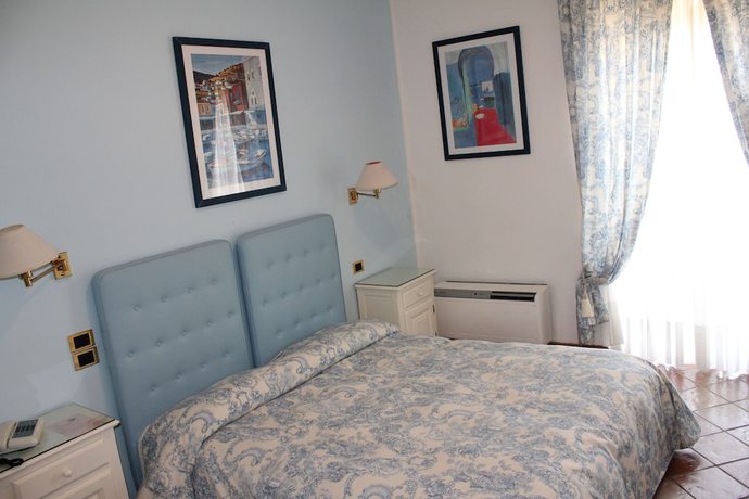 Imagen de la habitación del Hotel Hermitage, Castellabate. Foto 9