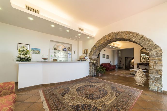 Imagen de los interiores del Hotel Hermitage, Castellabate. Foto 19