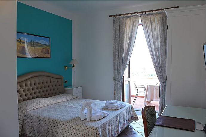 Imagen de la habitación del Hotel Hermitage, Castellabate. Foto 13