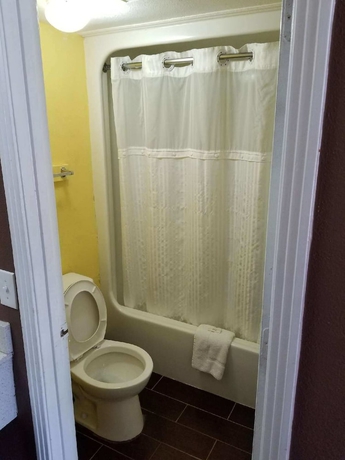 Imagen de la habitación del Hotel Hermitage Inn. Foto 8