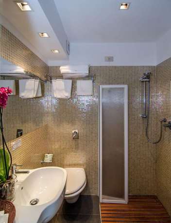 Imagen general del Hotel Hermitage, Marina di Massa. Foto 3