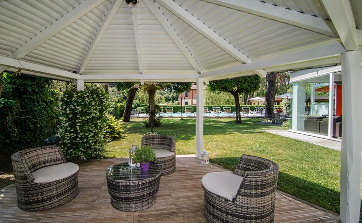 Imagen general del Hotel Hermitage, Marina di Massa. Foto 8