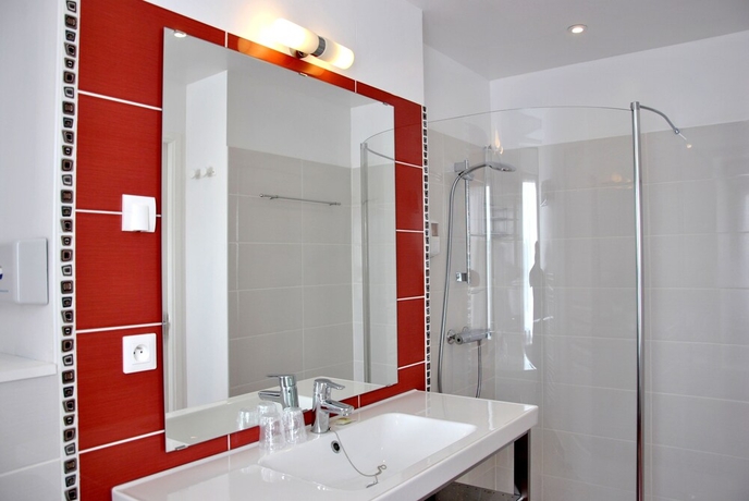 Imagen de la habitación del Hotel Hermitage, PERROS GUIREC. Foto 11