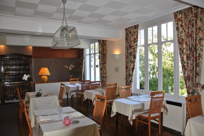 Imagen del bar/restaurante del Hotel Hermitage, PERROS GUIREC. Foto 6