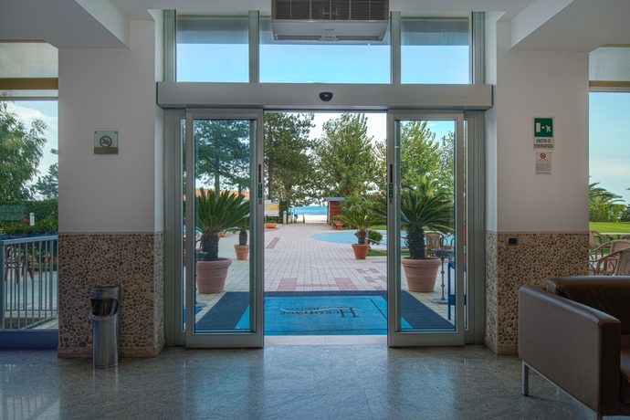 Imagen de los interiores del Hotel Hermitage, Silvi. Foto 15