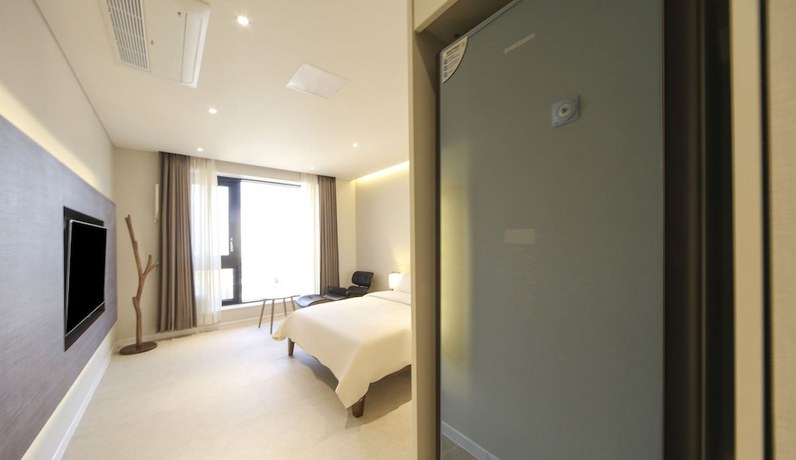 Imagen de la habitación del Hotel Hermon Gangseo. Foto 18