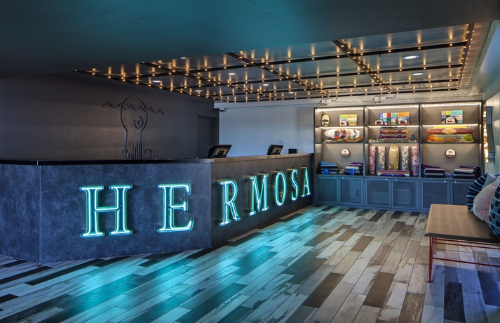 Imagen de los interiores del Hotel Hermosa. Foto 11