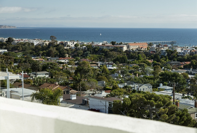 Imagen de los exteriores del Hotel Hermosa. Foto 9