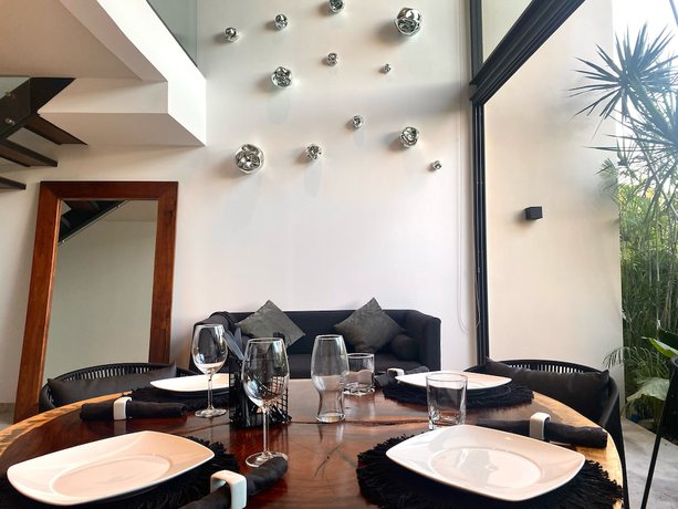 Imagen de la habitación del Hotel Hermoso Loft en Mistiq Gardens. Foto 7