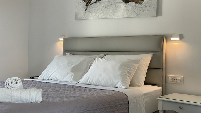 Imagen de la habitación del Hotel Hermoso Luxury Suites. Foto 9