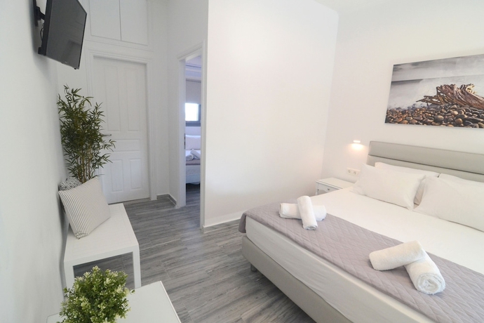 Imagen de la habitación del Hotel Hermoso Luxury Suites. Foto 10