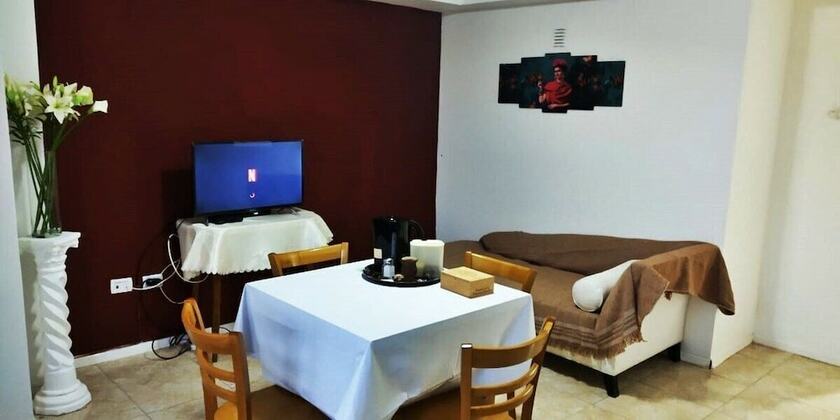 Imagen general del Hotel Hermoso duplex con vista al estuario. Foto 10