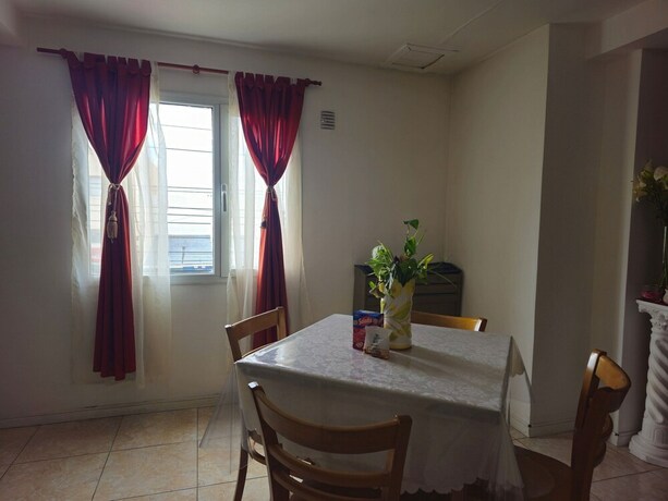 Imagen general del Hotel Hermoso duplex con vista al estuario. Foto 19