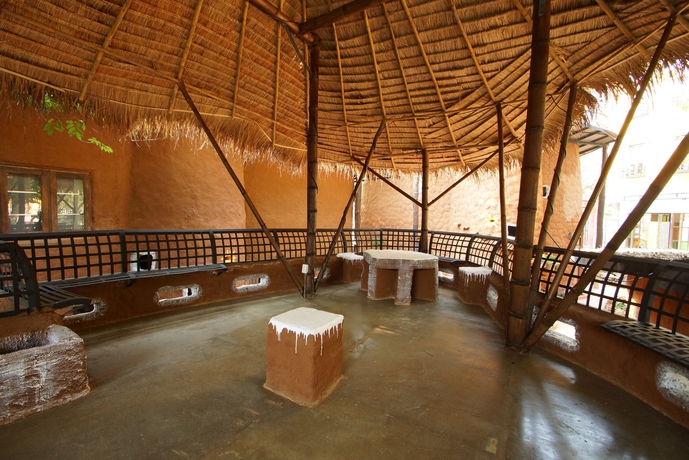Imagen de los interiores del Hotel Hern Lhin Natural Resort. Foto 15
