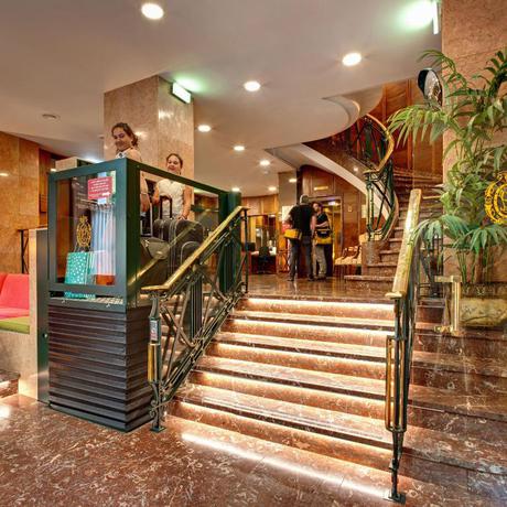 Imagen de los interiores del Hotel Hern&aacute;n Cort&eacute;s. Foto 19