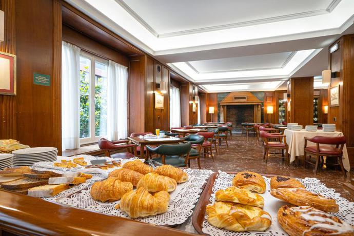 Imagen del bar/restaurante del Hotel Hern&aacute;n Cort&eacute;s. Foto 3