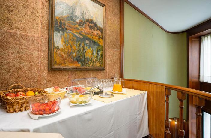 Imagen del bar/restaurante del Hotel Hern&aacute;n Cort&eacute;s. Foto 5