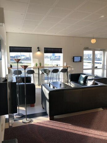 Imagen de los interiores del Hotel Herning. Foto 36