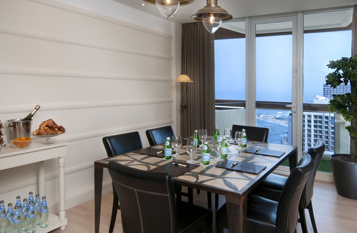 Imagen de los interiores del Hotel Herods Tel Aviv By The Beach. Foto 12