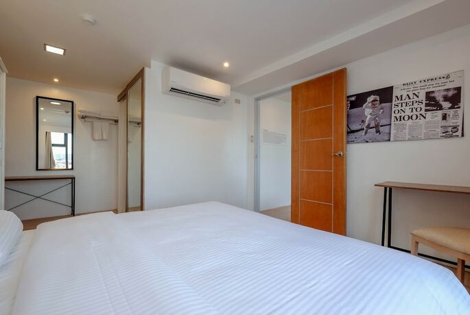 Imagen general del Hotel Heroes. Foto 4