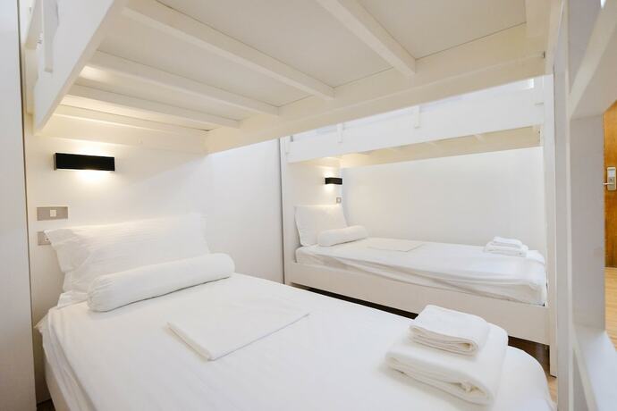 Imagen general del Hotel Heroes. Foto 6