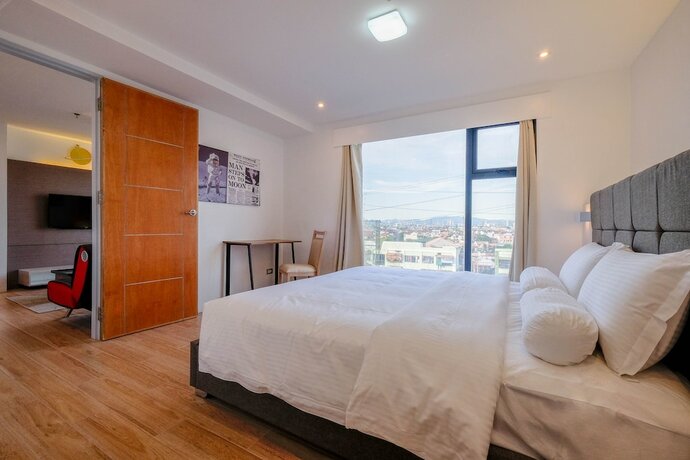 Imagen general del Hotel Heroes. Foto 12