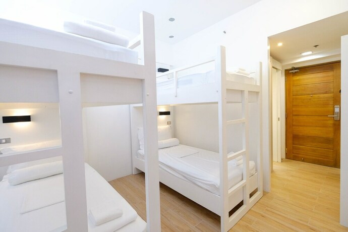 Imagen de la habitación del Hotel Heroes. Foto 18