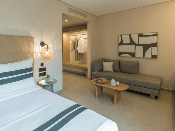 Imagen de la habitación del Hotel Heromylos Resort And Spa. Foto 4