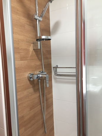 Imagen de la habitación del Hotel Herreros. Foto 19