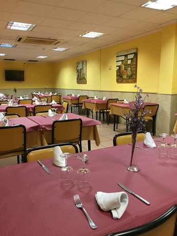 Imagen del bar/restaurante del Hotel Herreros. Foto 4