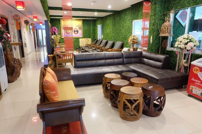 Imagen de los interiores del Hotel Herry Residence. Foto 16