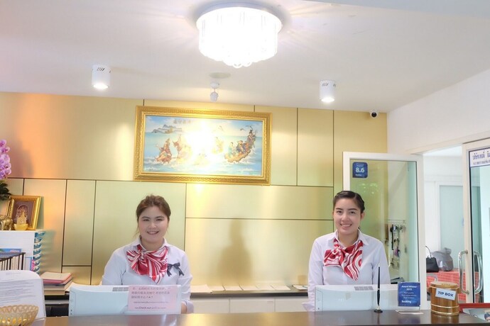 Imagen de los interiores del Hotel Herry Residence. Foto 19