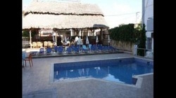 Imagen de la piscina del Hotel Hersonissos Blue. Foto 4