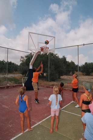 Imagen general del Hotel Hersonissos Village and Bungalows - All Inclusive. Foto 2