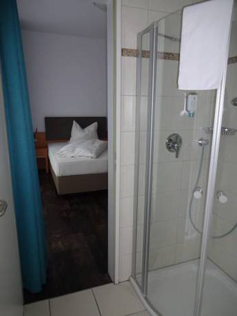 Imagen de la habitación del Hotel Herting. Foto 9