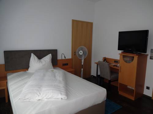 Imagen de la habitación del Hotel Herting. Foto 10