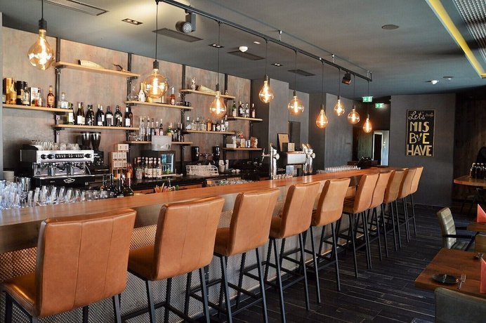 Imagen del bar/restaurante del Hotel Herz3. Foto 4