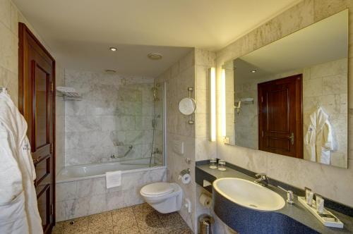 Imagen de la habitación del Hotel Herzlich willkommen im Parkhotel Engelsburg. Foto 5