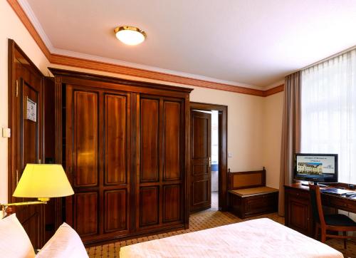 Imagen de la habitación del Hotel Herzlich willkommen im Parkhotel Engelsburg. Foto 10